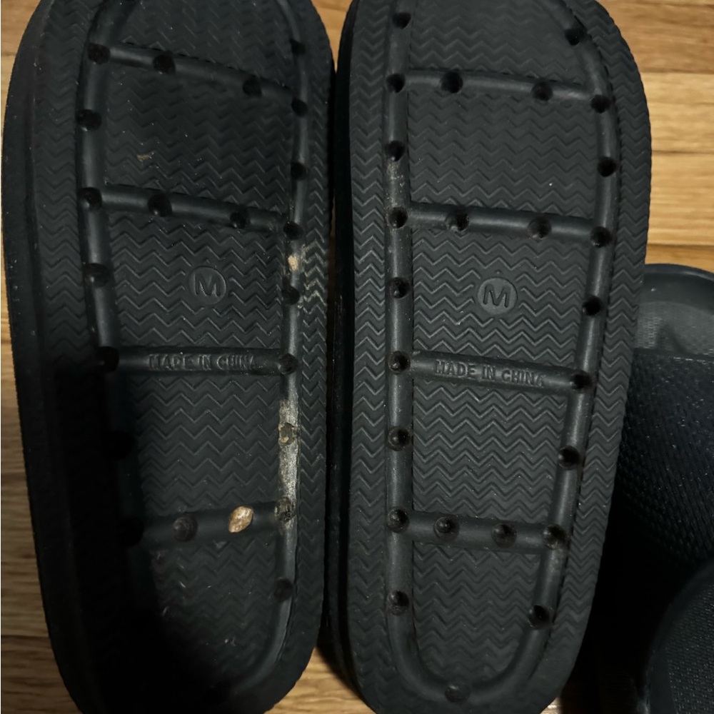 32 Degrees men’s/woman’s black slides sizes Small, Medium and Large - Picture 7 of 10